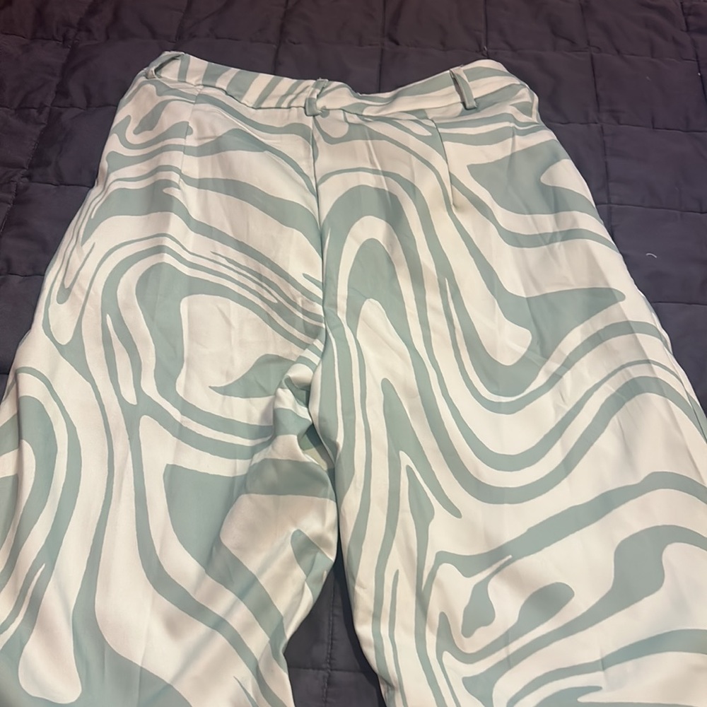 flare type pants - Picture 2 of 2